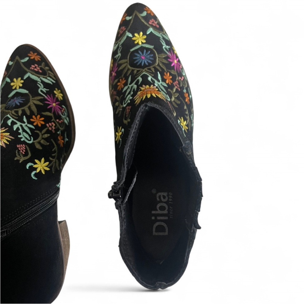 Diba Black Suede Floral Embroidered Boho/Western Ankle Booties Women’s Size 6 - Picture 6 of 6